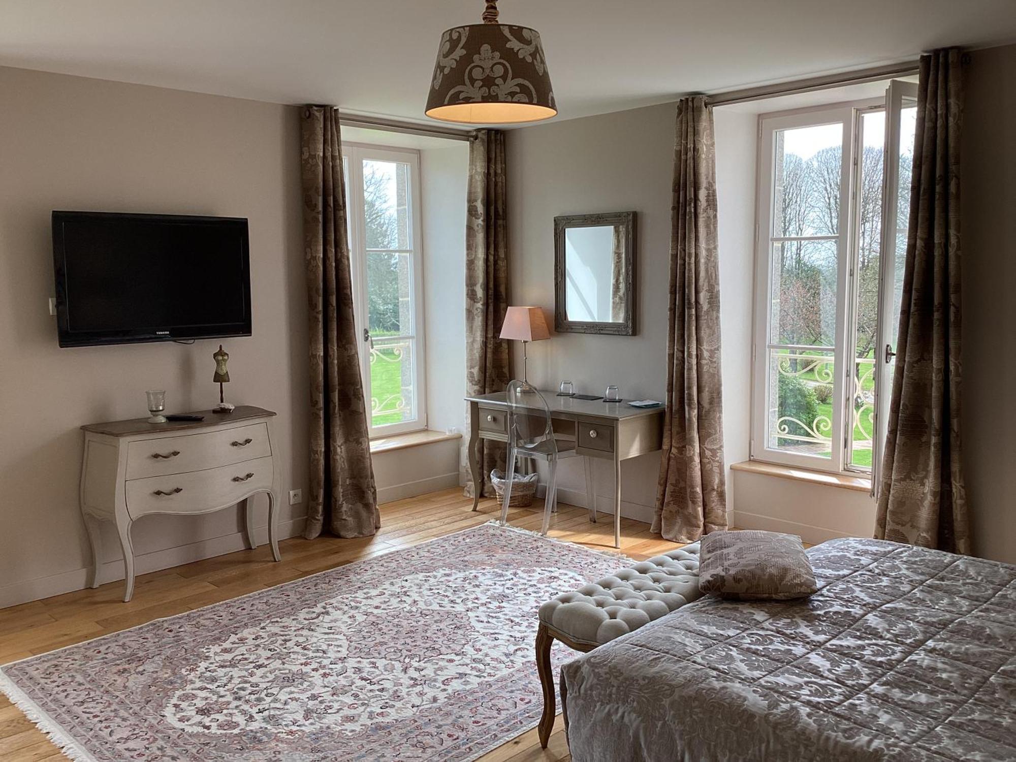 Au Chateau La Lucerne-d'Outremer Bagian luar foto